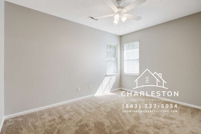 Building Photo - 6040 Fieldstone Cir