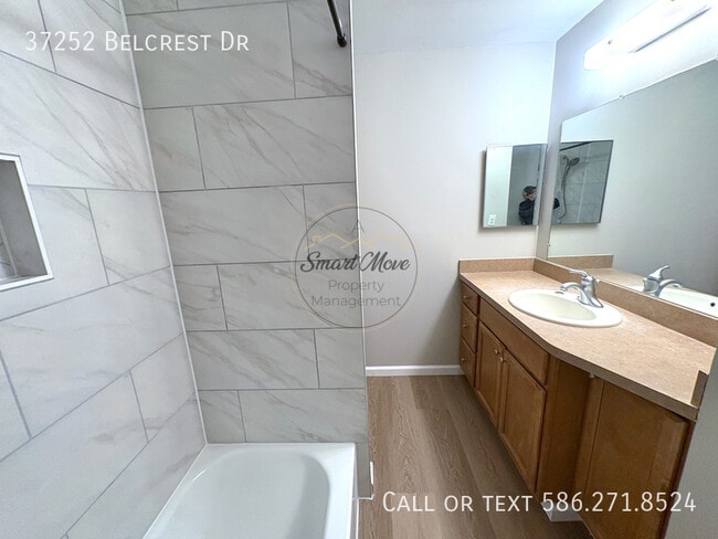 Building Photo - 37252 Belcrest Dr