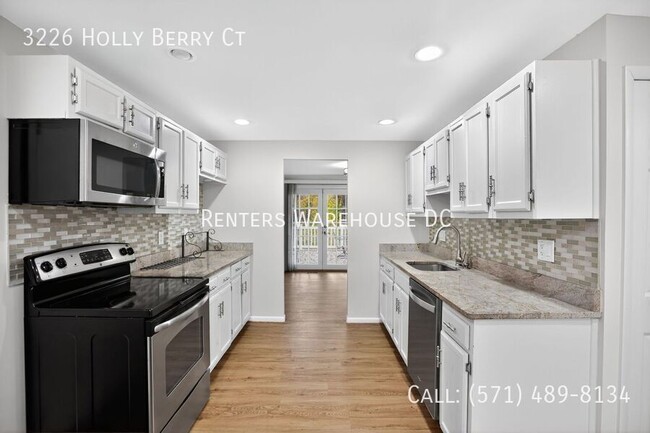 Building Photo - 3226 Holly Berry Ct