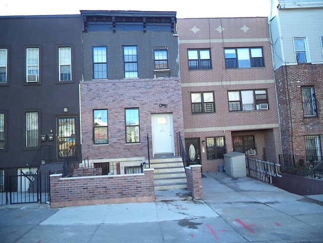 Building Photo - 254A Saratoga Ave