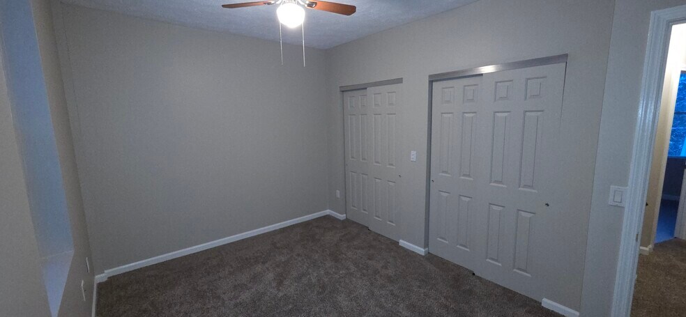 Building Photo - 484 Merchants Rd