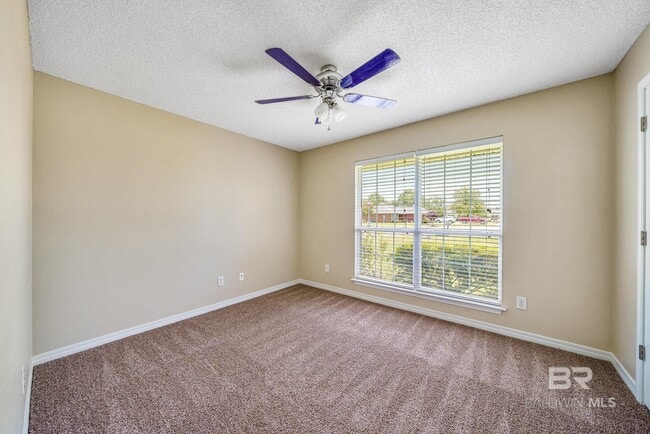 Building Photo - 16955 Heartland Cir