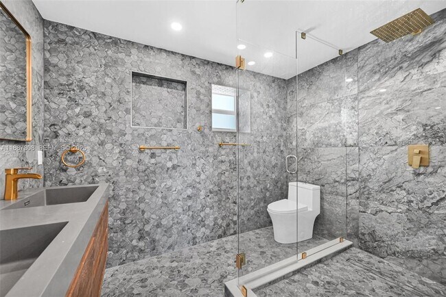 Building Photo - 17800 Atlantic Blvd