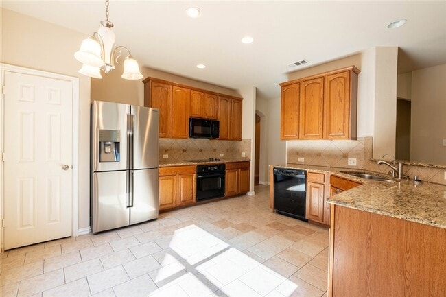 Building Photo - 2824 Gooseberry Dr