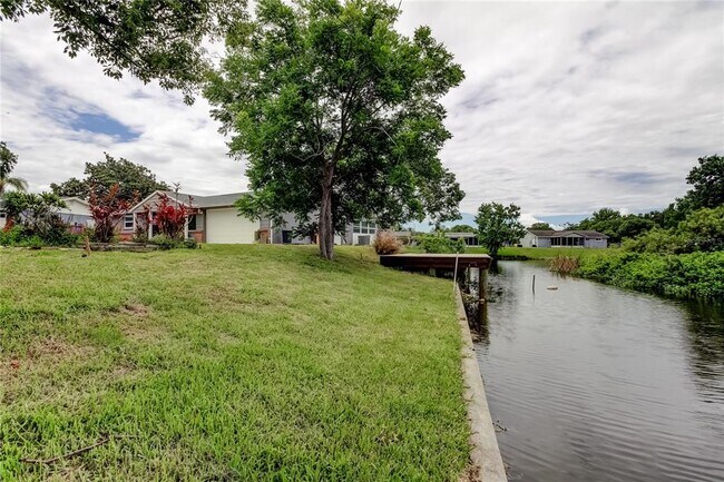 Building Photo - 7244 Amber Dr
