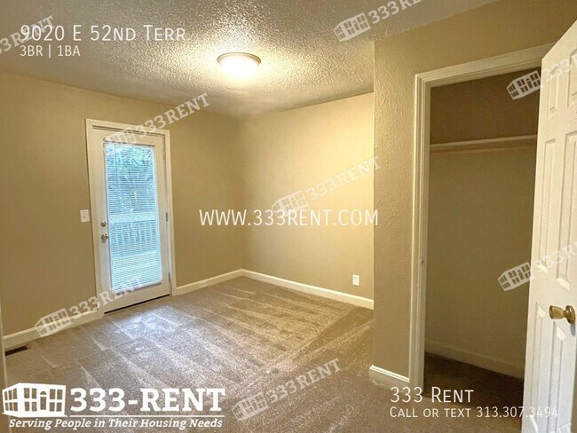 Building Photo - 9020 E 52 Terrace