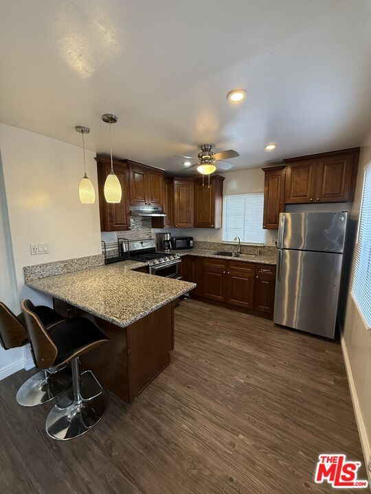 Building Photo - 1465 S Durango Ave