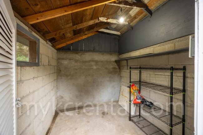 Building Photo - 711 Tenny Ave
