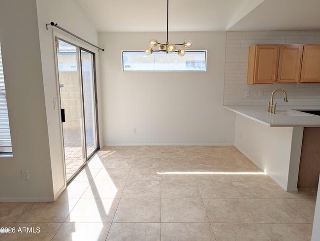 Building Photo - 11807 N 76th Ave