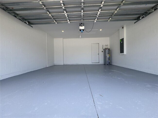 Building Photo - 3318 Armstrong Ave