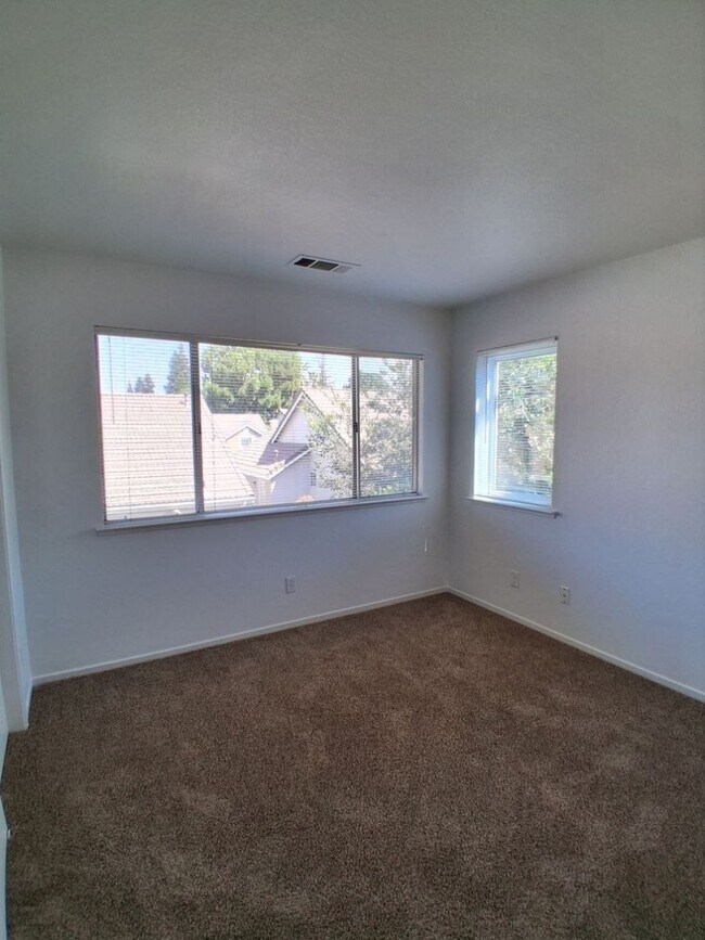 Building Photo - 277 W El Paso Ave