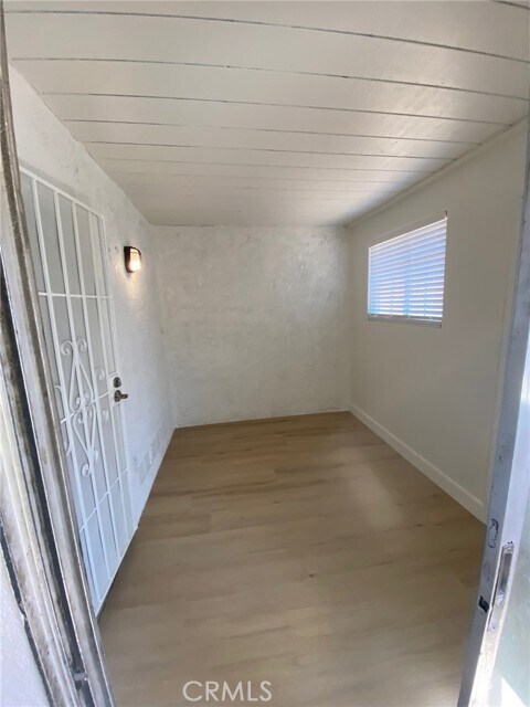 Building Photo - 16001 Green Hill Dr