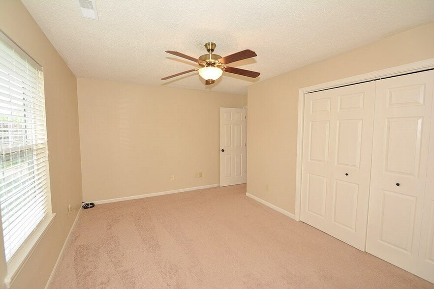 Building Photo - 8172 Amble Way