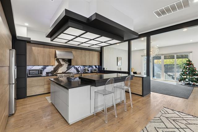 Building Photo - 2231 Madera St