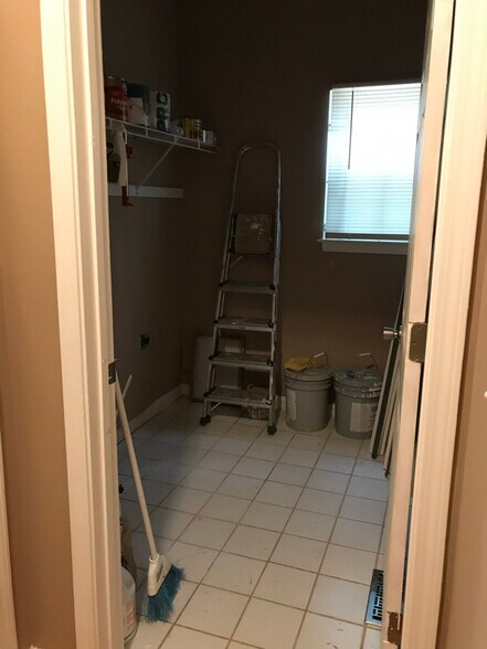 Building Photo - 1070 Gun Club Rd NW