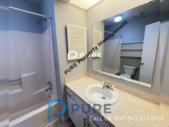 Building Photo - 1141 Shadow Lake Circle H