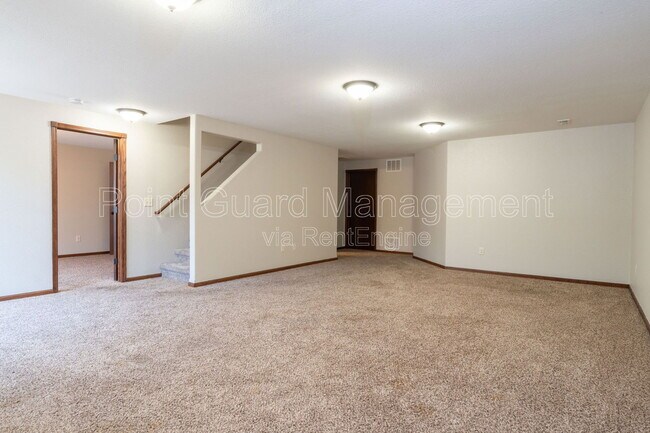 Building Photo - 711 Bristol Cir