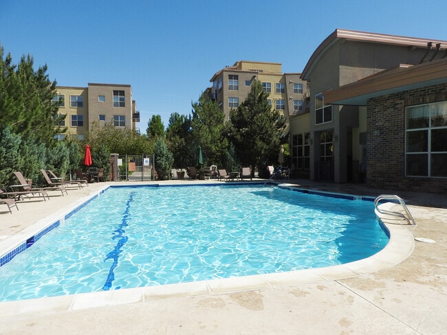Building Photo - Centennial Condo for Rent! Outdoor Pool an...