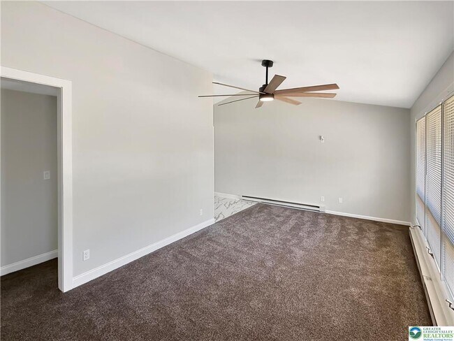 Building Photo - 308 Hemlock Ln