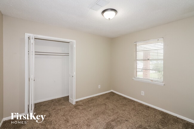 Building Photo - 9230 Carlow Ln