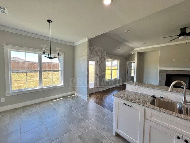 Building Photo - Single-Family Home- Desirable Clearwood Plan - 10 Month Lease Only