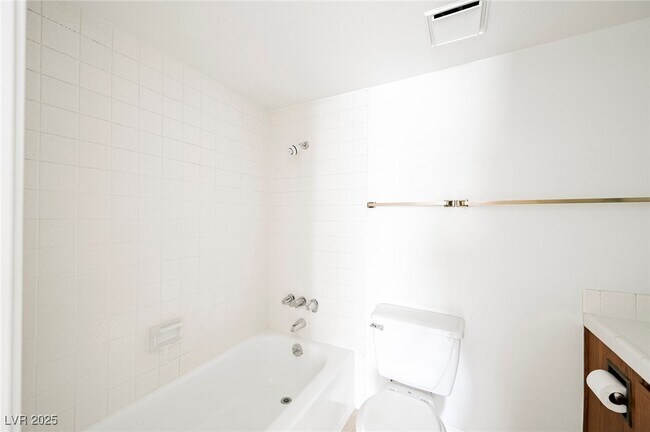 Building Photo - 3823 S Maryland Pkwy