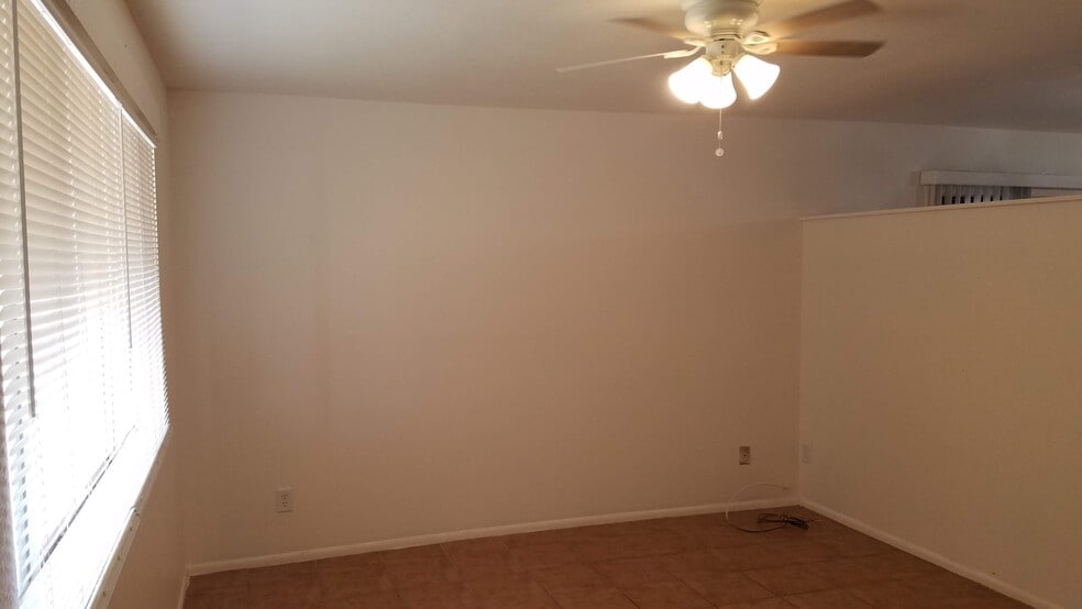 Living room - 9211 N 45th Ave