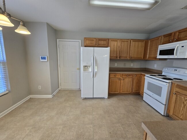 Building Photo - 5030 Reservoir Rd