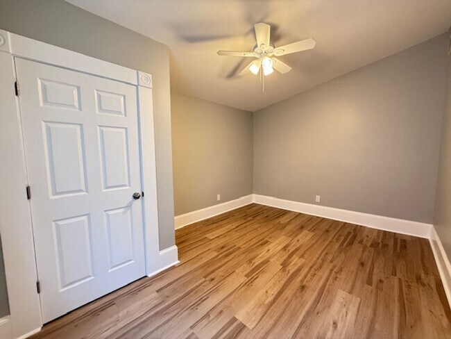 Building Photo - 1613 Jefferson Ave