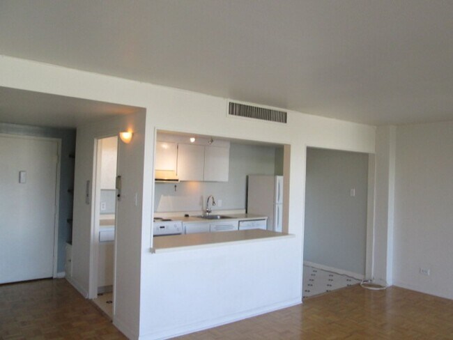 Building Photo - 1331 Park Ave SW