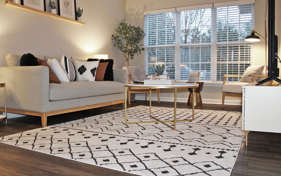 Living Room Full View - Centennial Ridge Student Housing