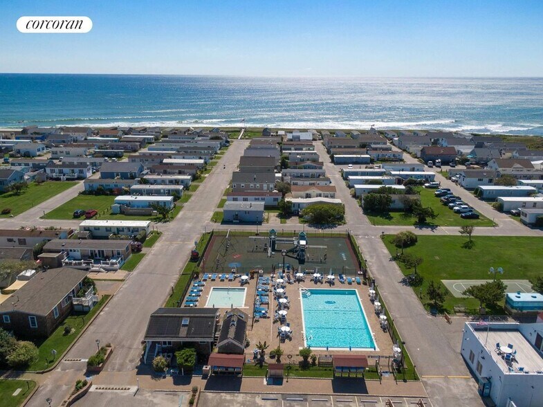 Building Photo - 100 Deforest Rd