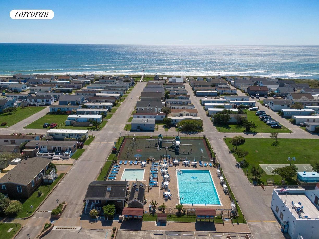 Building Photo - 100 Deforest Rd