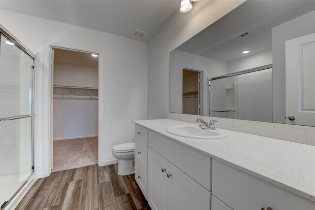 Building Photo - 14878 Calderon Dr