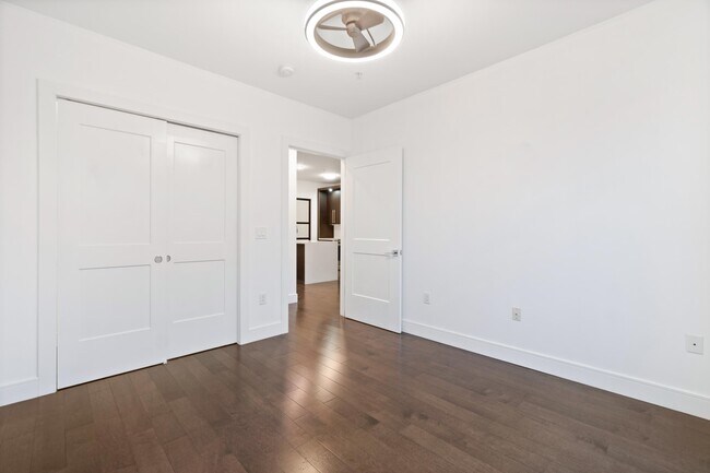 Building Photo - 6401 Park Ave