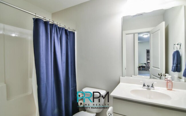 Building Photo - 826 Stonebriar St