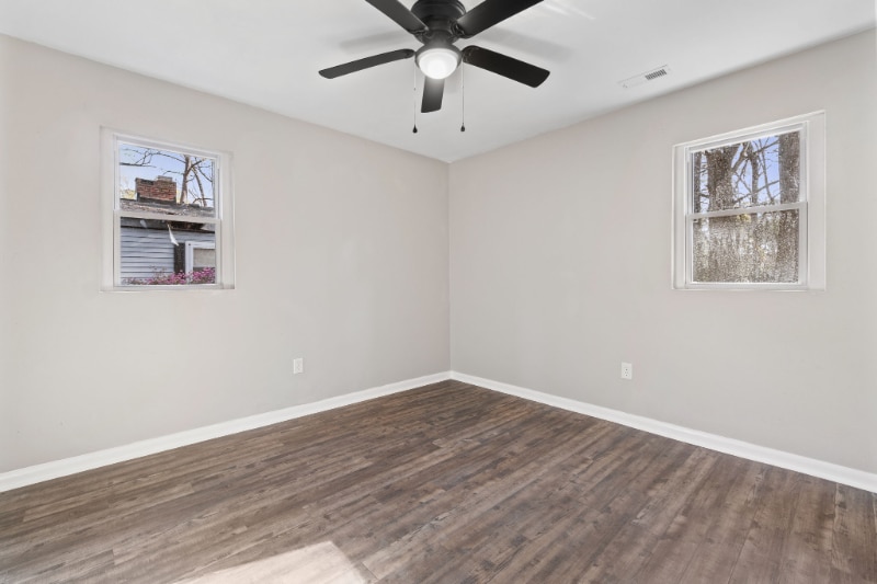 Building Photo - 116 S Budding Ave