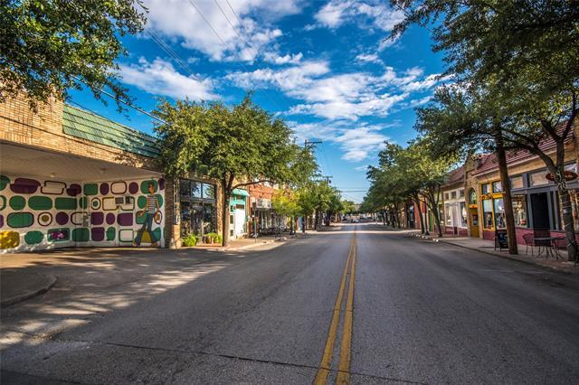 Building Photo - 733 W Page Ave