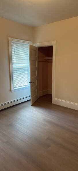 Building Photo - 107 Essex St