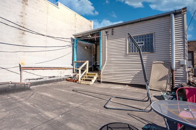 Building Photo - 3710 N Halsted St