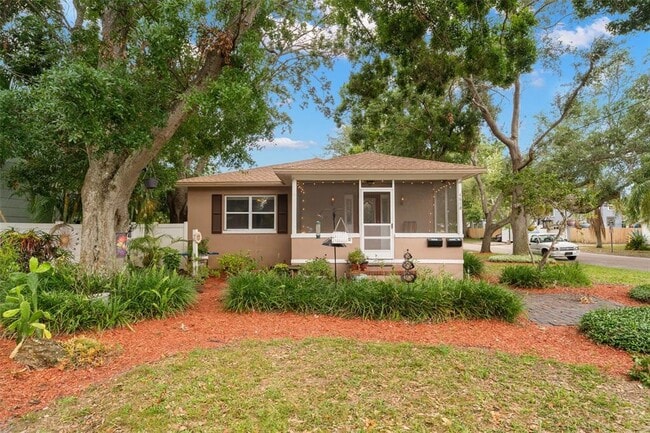Primary Photo - 486 27th Ave N