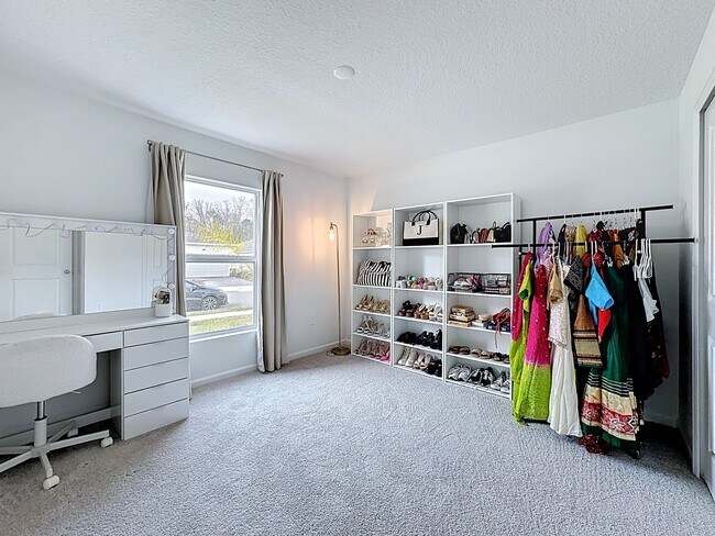 Building Photo - 5023 Barnet Dr