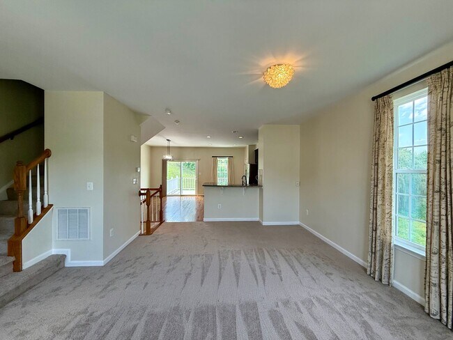 Building Photo - 2177 Whispering Hollow Ln