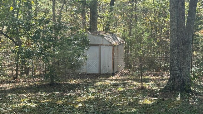 Building Photo - STE GENEVIEVE - Private Cottage with Lake ...
