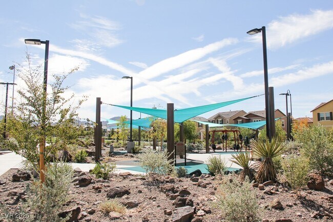 Building Photo - 3242 Trabia Ave