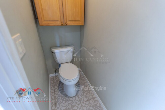 Building Photo - 4725 E Brown Rd