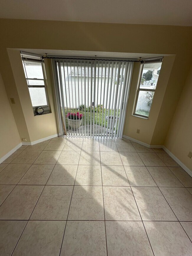 Building Photo - 2BD / 2BA SUNTREE VILLA HOME