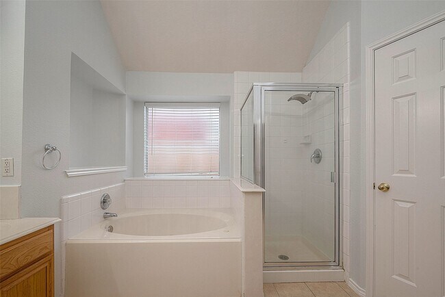 Building Photo - 7302 Colony View Ln