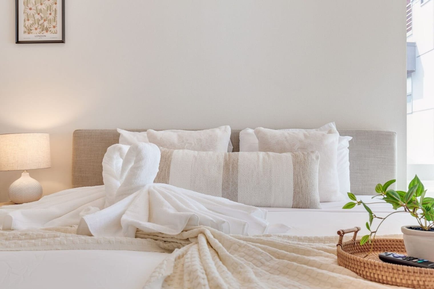 Building Photo - 2122 3rd Ave N