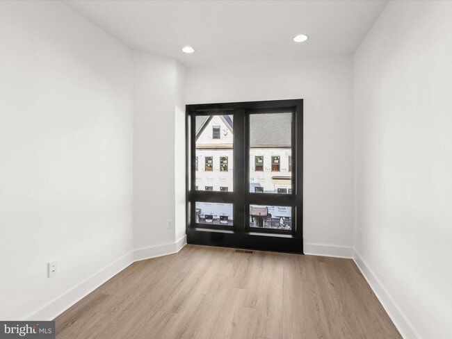 Building Photo - 14920 Dispatch St